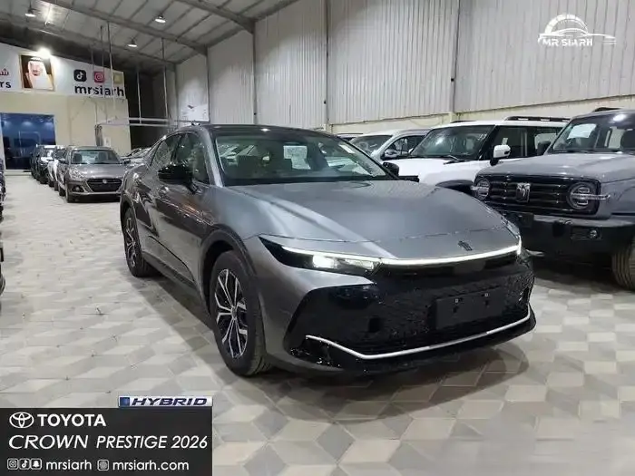 تويوتا كراون برستيج هايبرد 2026