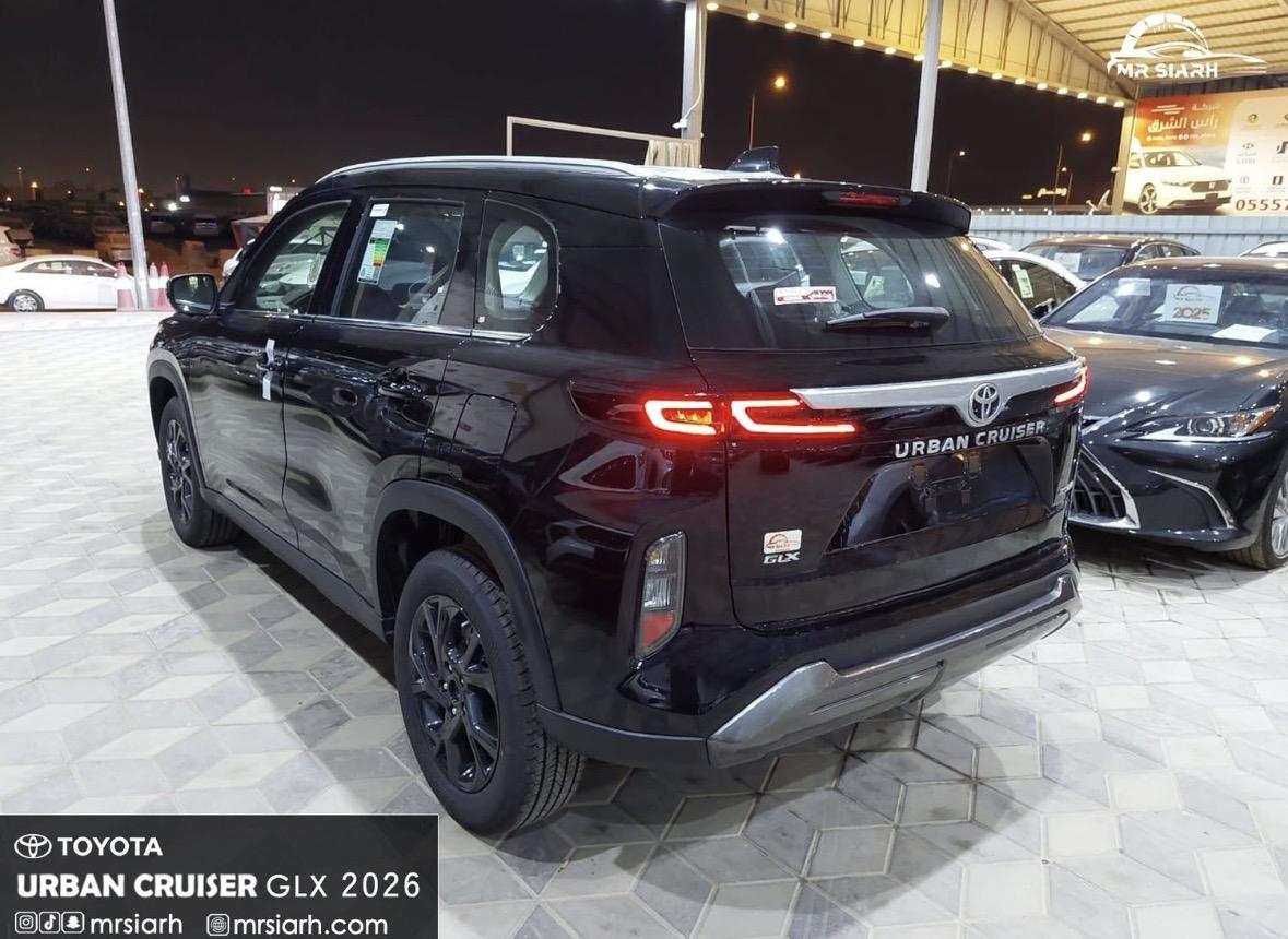 تويوتا اوربان كروزر GLX 2026