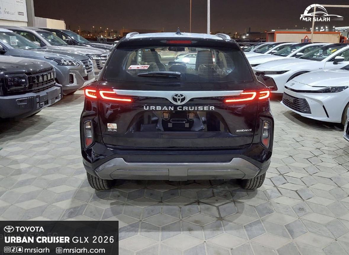 تويوتا اوربان كروزر GLX 2026